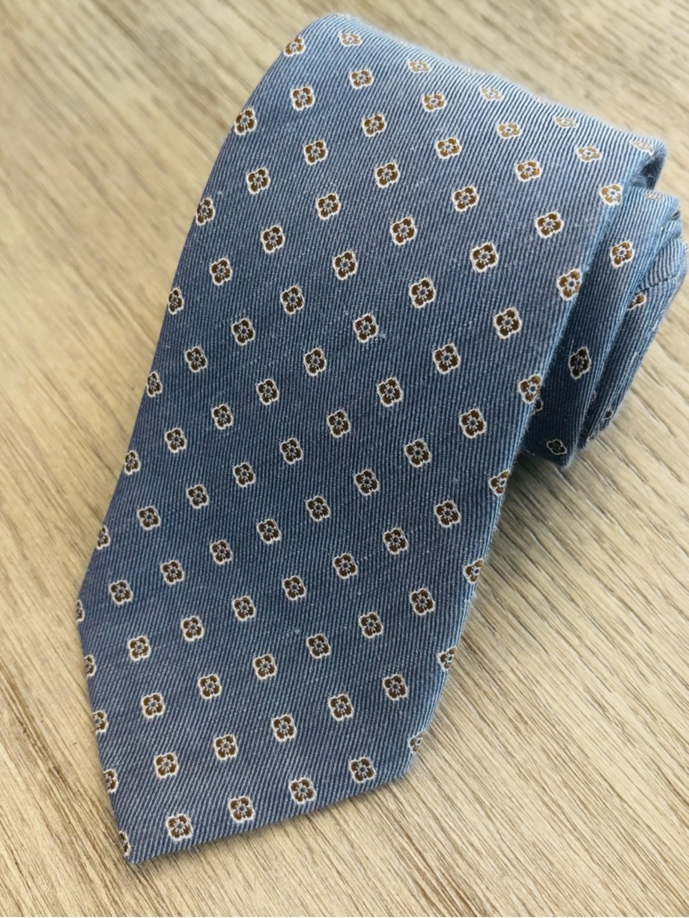 Eton Men’s Tie 45%Silk 55%Linen 59”X 3.25” Foulard Tan Flower W/Gray Blue Italy